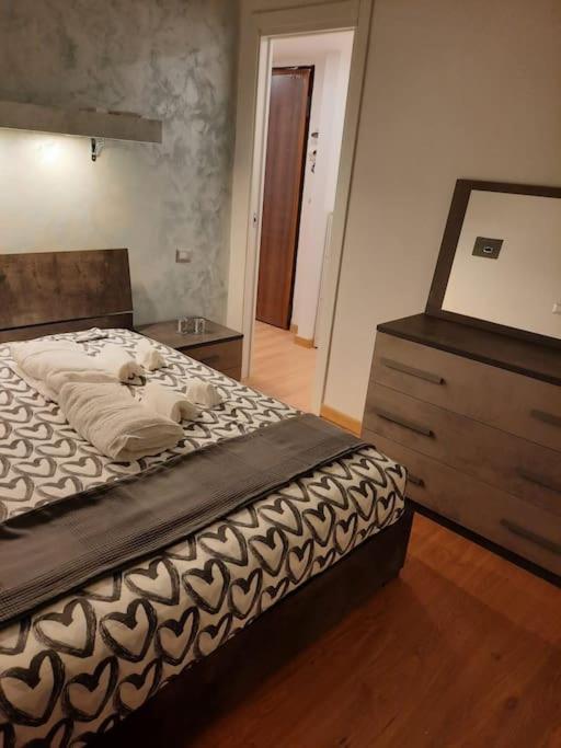 N&Ghomesweethome Raffaelloelegante Appartamento Ideale Casa Vacanze Affari Mediolan Zewnętrze zdjęcie