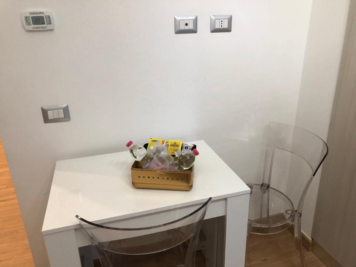 N&Ghomesweethome Raffaelloelegante Appartamento Ideale Casa Vacanze Affari Mediolan Zewnętrze zdjęcie