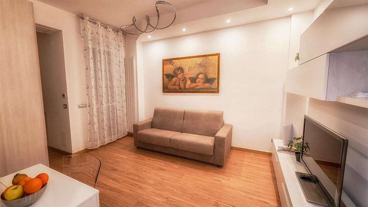 N&Ghomesweethome Raffaelloelegante Appartamento Ideale Casa Vacanze Affari Mediolan Zewnętrze zdjęcie